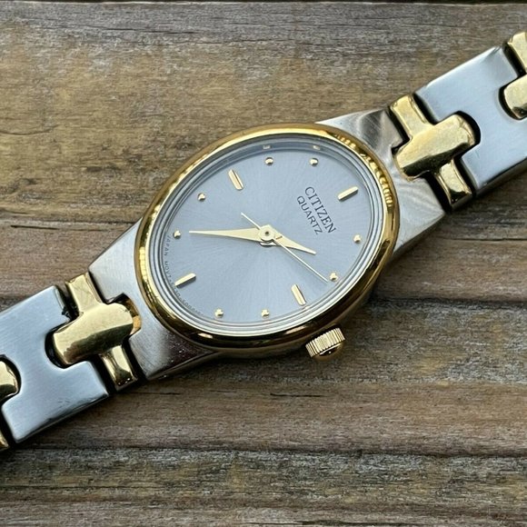 Citizen Quartz Ladies Watch Double Tone Goldlight Gunmetal Tone Analog Wrist Wa - Picture 9 of 12